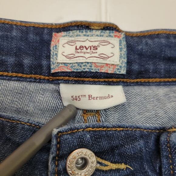 Levi Womens 515 Bermuda Blue Denim Jean Shorts Size 6 Cuffed Hem - Picture 7 of 11